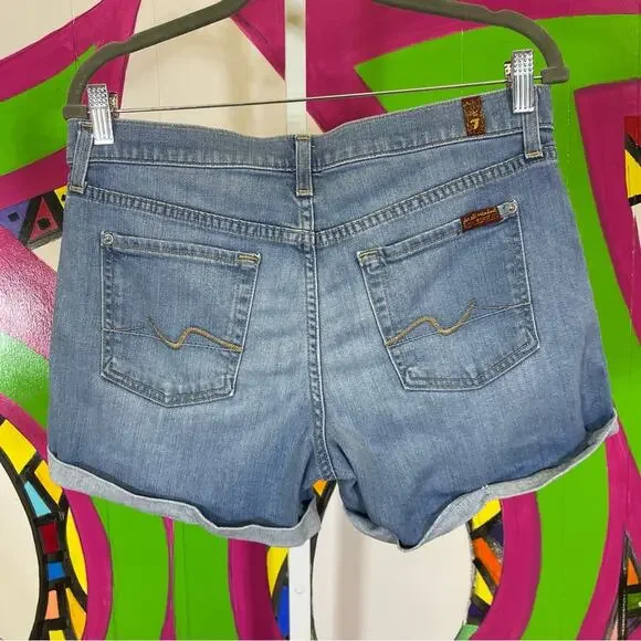 7 For All Mankind, Denim Shorts. Size 29. In good used condition! - Picture 3 of 6